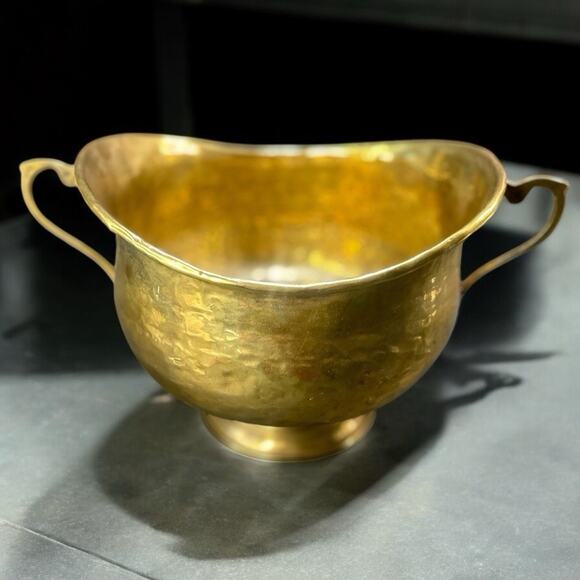 Vintage Oval Brass Footed Cache Pot Planter, Hammered, Double Handles 10x6x5 - Picture 2 of 7